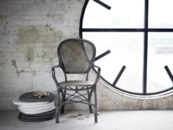 Sika-Design Rossini Tuoli Käsinojilla, Taupe 11 Sika-Design Rossini Tuoli Käsinojilla, Taupe -Puutarha Unelma 1007T Rossini Sika Design