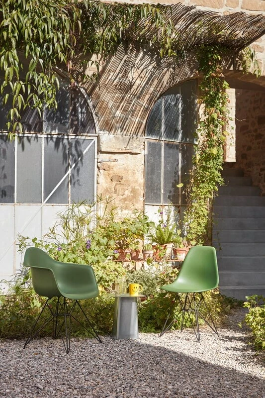 Vitra Metal Side Table Sivupöytä, S, Galvanoitu 6 Vitra Metal Side Table Sivupöytä, S, Galvanoitu - Image 6