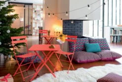 Fermob Bistro Metal Tuoli, 2 Kpl, Poppy -Puutarha Unelma BISTRO ENVIE D AILLEURS CAPUCINE INDOOR2018 VISUEL2018 CLAIRE CURT