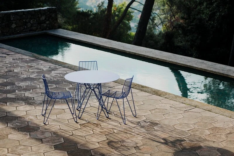 Massproductions Tio Ruokapöytä, 100 Cm, Overseas Blue 2 Massproductions Tio Ruokapöytä, 100 Cm, Overseas Blue - Image 2