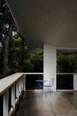 Massproductions Tio Pöytä, 60 Cm, Korkea, Overseas Blue -Puutarha Unelma D0A9304