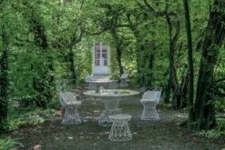 Emu Re-Trouve Jakkara/sivupöytä, Mattavalkoinen -Puutarha Unelma EMU Catalogo2020 Pag196 197 Re Trouve 2