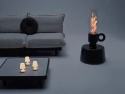 Fatboy Paletti Pöytä, Antrasiitti -Puutarha Unelma FATBOY Flamtastique anthracitePaletti Moodpicture 03 Night 01 04683