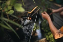 Fiskars X-Series Oksasakset L, P961 8 Fiskars X-Series Oksasakset L, P961 -Puutarha Unelma Gardening Environmental X Series Pruner Bypass P961 1057175 02