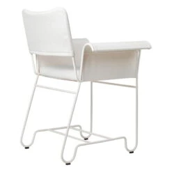 GUBI Tropique Tuoli, Valkoinen - Leslie 06 -Puutarha Unelma Gubi 2023 B3Q Tropique Dining Chair WO Fringes Classic White Leslie Limonta 06