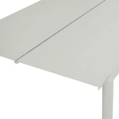 Muuto Linear Steel Pöytä, 200 X 75 Cm, Harmaa 8 Muuto Linear Steel Pöytä, 200 X 75 Cm, Harmaa -Puutarha Unelma Linear steel outdoor table 220 grey detail 2 Muuto 5000x5000 hi resrole 1