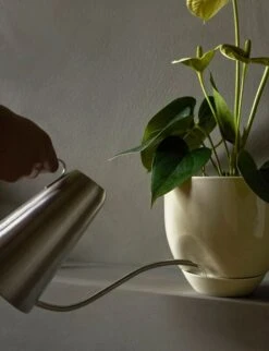 MENU Hydrous Kastelukannu, Teräs 9 MENU Hydrous Kastelukannu, Teräs -Puutarha Unelma MENU Hydrous Planter Hydrous Watering Can