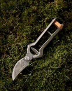 MENU Pallarès X Menu Oksasakset 11 MENU Pallarès X Menu Oksasakset -Puutarha Unelma MENU Pallares Plant Shears 2