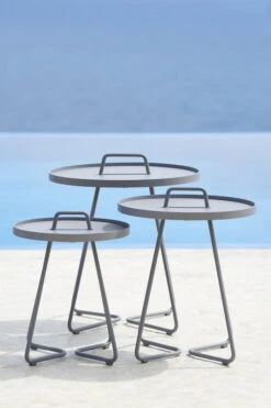 Cane-line On-the-move Pöytä, Pieni, Vaaleanharmaa -Puutarha Unelma On the move side tables