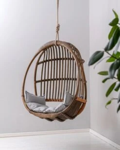 Parolan Rottinki Sirkka Riippukeinu, 2023, Antiikinruskea -Puutarha Unelma Parolan Vuosikerta Klassikko Sirkka antiikinruskea pehmuste harmaa