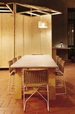 Santa & Cole Ramón Tuoli, Luonnonvärinen - Valkoinen 9 Santa & Cole Ramón Tuoli, Luonnonvärinen - Valkoinen -Puutarha Unelma Ramon 2 x2400