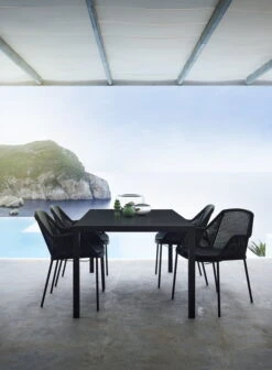 Cane-line Breeze Tuoli, Pinottava, Musta -Puutarha Unelma breeze dinning share grey