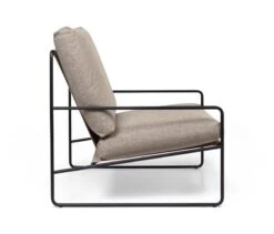 Ferm LIVING Desert Nojatuoli, Musta - Tumma Hiekka Dolce 8 Ferm LIVING Desert Nojatuoli, Musta - Tumma Hiekka Dolce -Puutarha Unelma fermLIVING SS22 DesertSofa 1seater BlackDarkSand 1104265433 pack 2